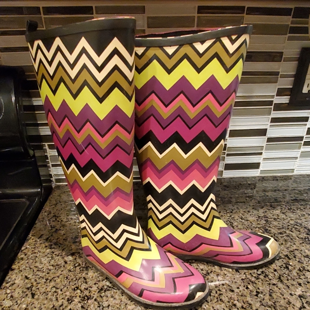 Size 1 kids Target Missoni Rain Boots